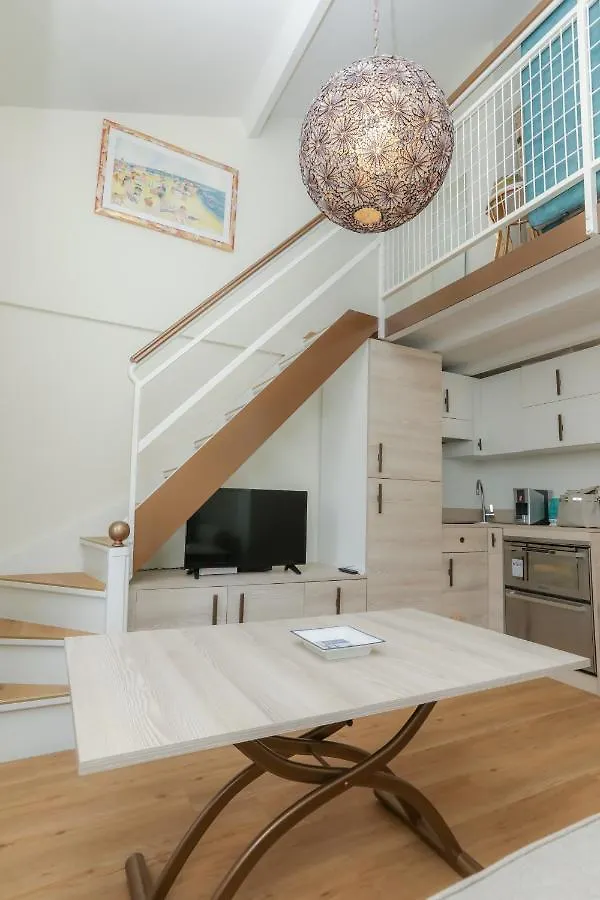 Apartment Mezzanine Monte Carlo, Saint Roman Varavilla Roquebrune-Cap-Martin 0*,  France